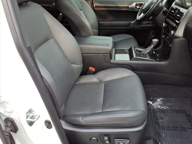 Used 2023 Lexus GX 460 Luxury w/ Sport Design Package image 24
