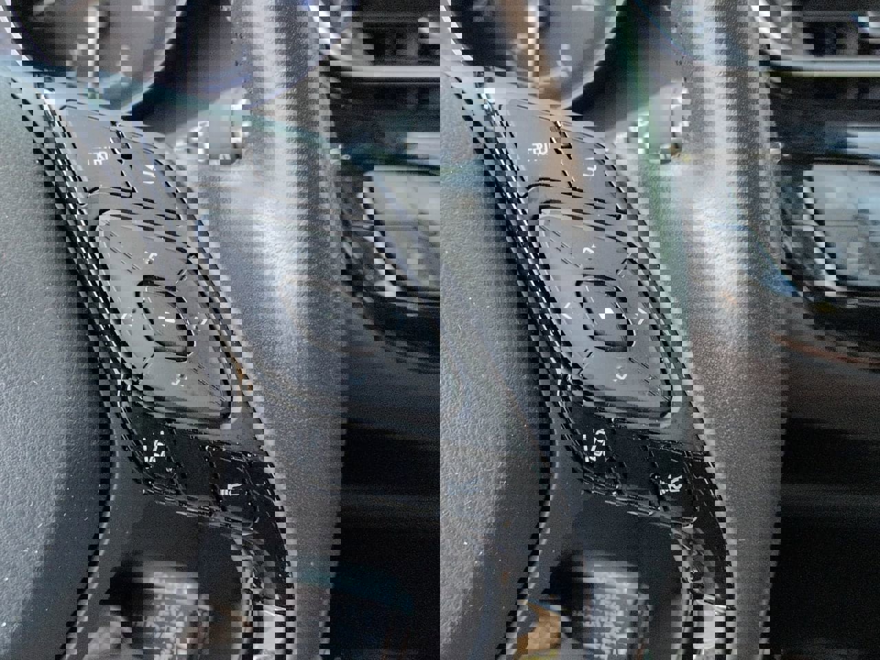 Used 2021 Toyota C-HR XLE image 13