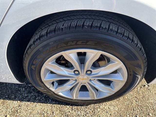 Used 2025 Chevrolet Malibu LT FWD image 24