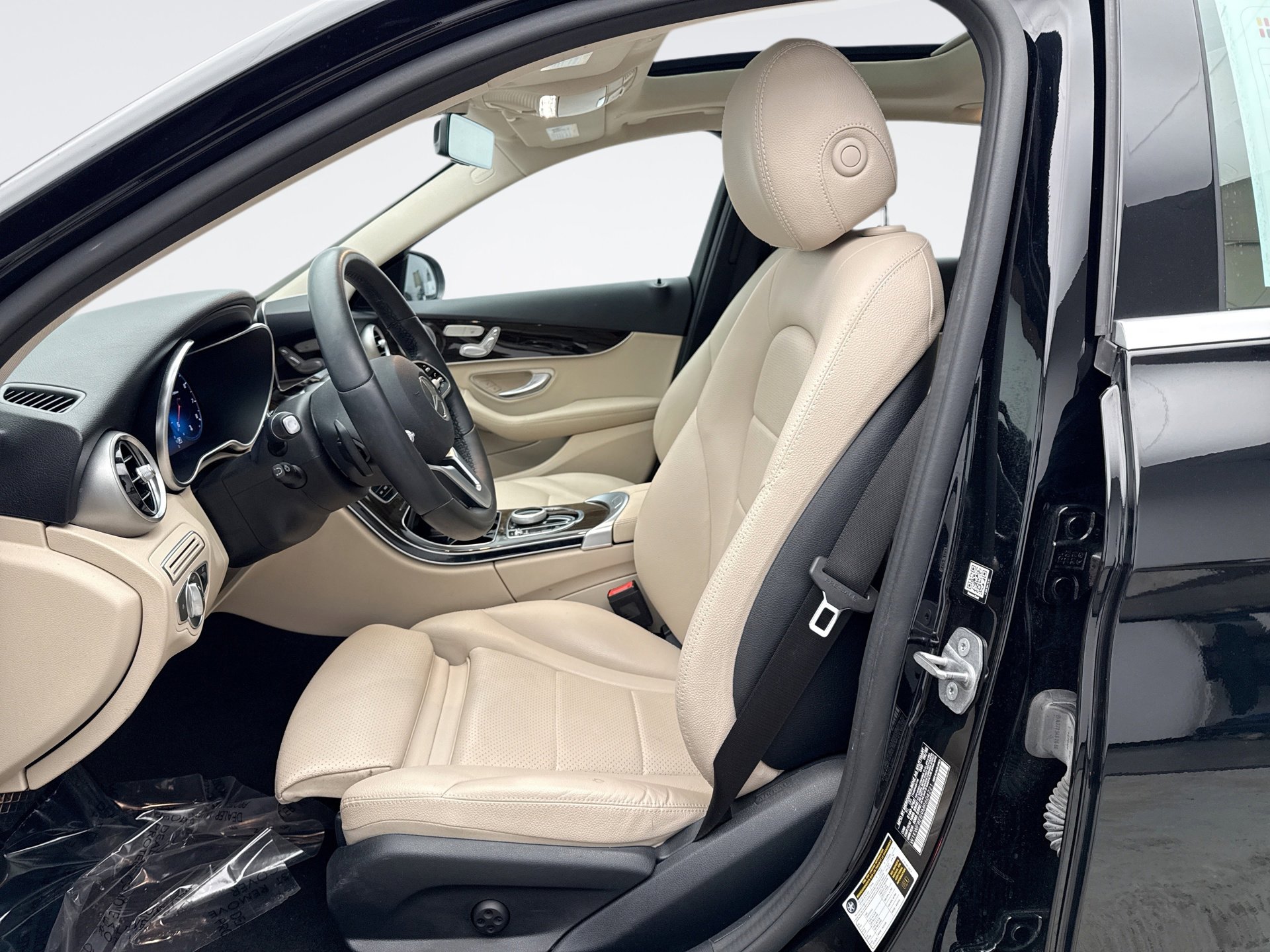 Used 2021 Mercedes-Benz C 300 4MATIC Sedan image 11