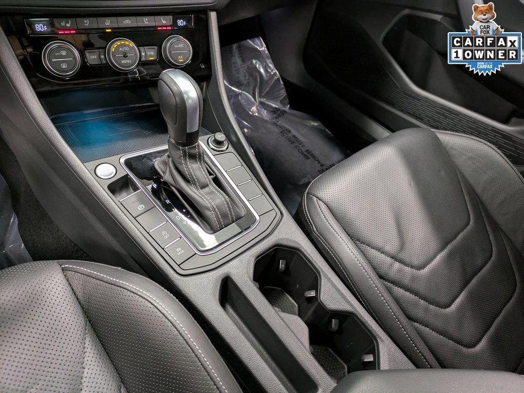 Used 2021 Volkswagen Jetta SEL Premium image 16