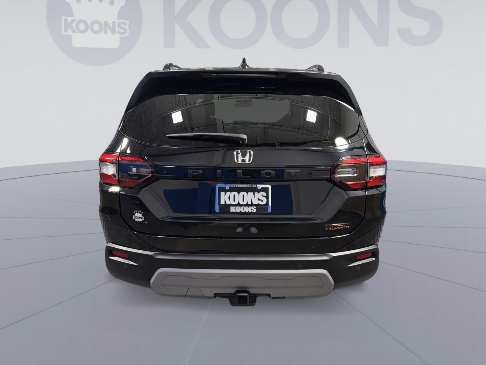 Used 2025 Honda Pilot TrailSport image 5