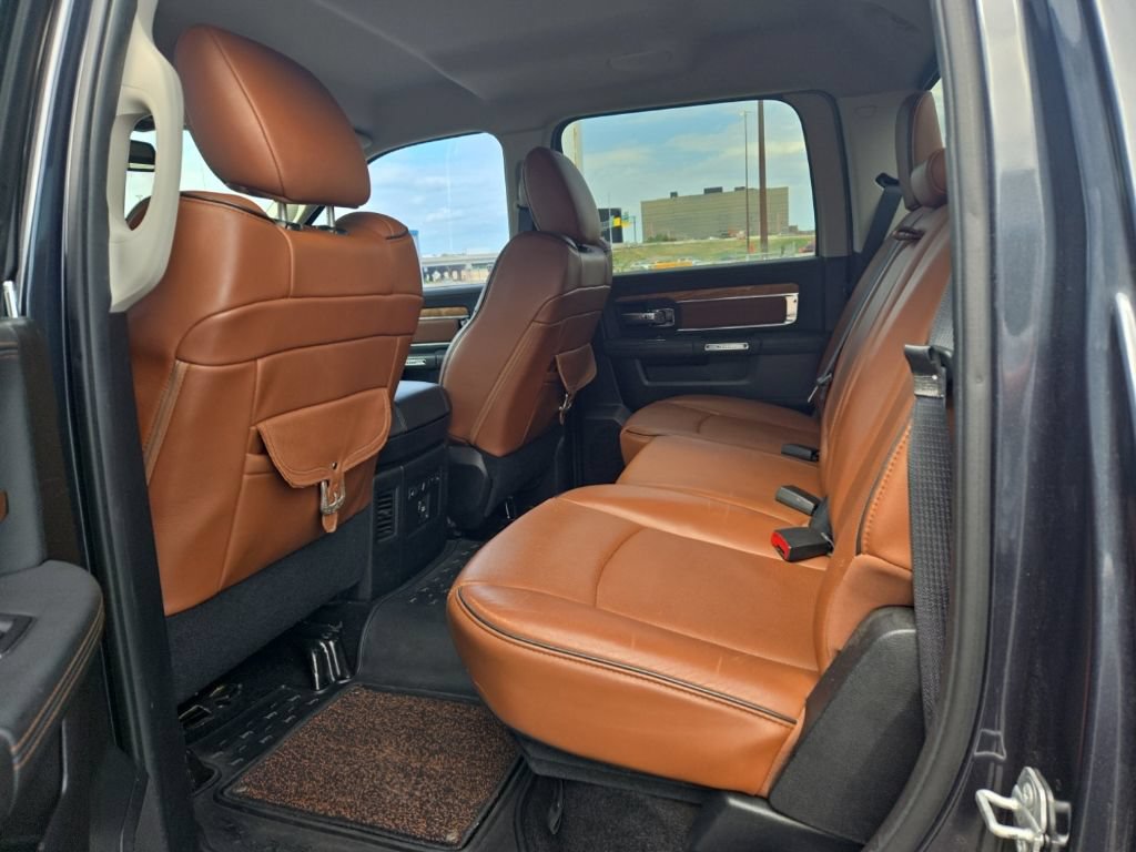Used 2016 RAM 1500 Laramie Longhorn w/ Convenience Group AWD/4WD image 16