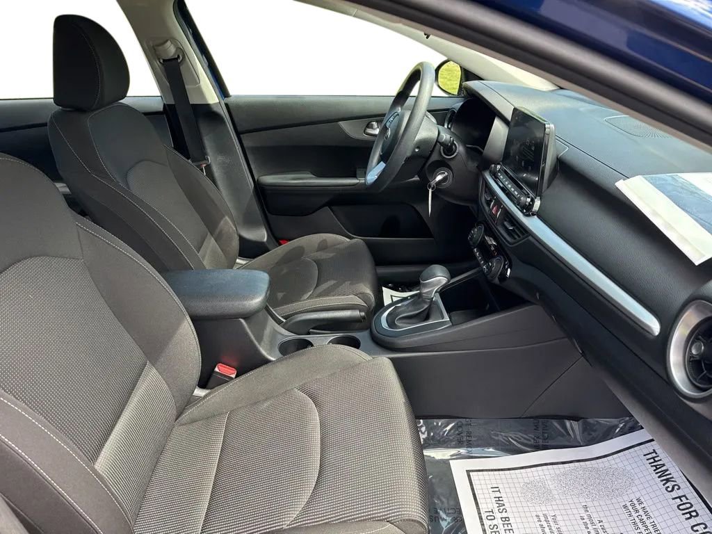 Used 2019 Kia Forte LXS FWD image 14