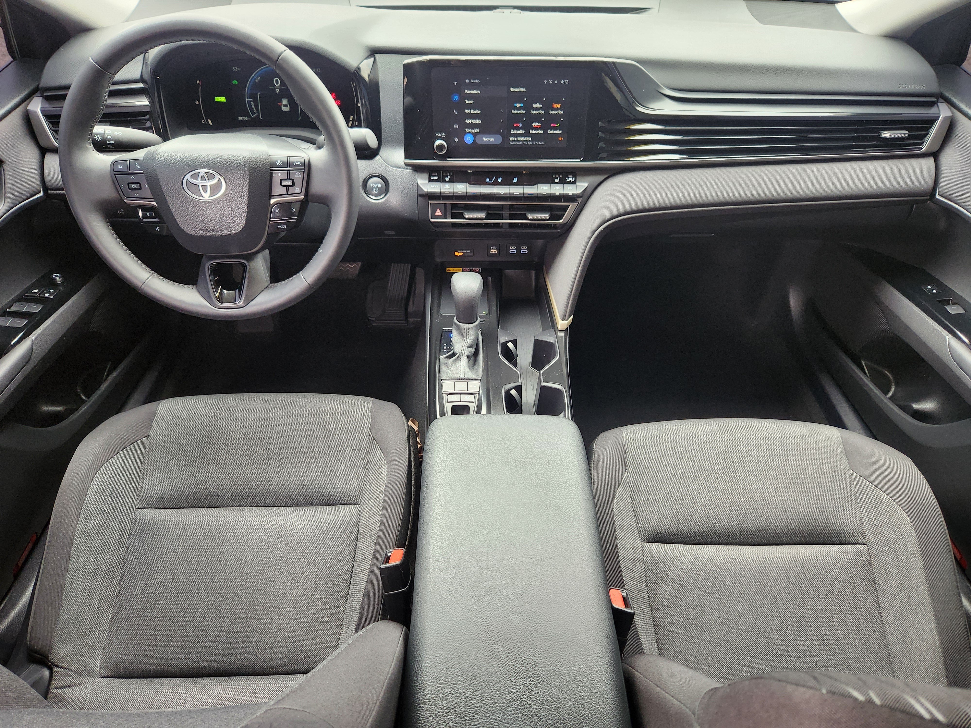 Used 2025 Toyota Camry LE w/ Convenience Package AWD/4WD image 19