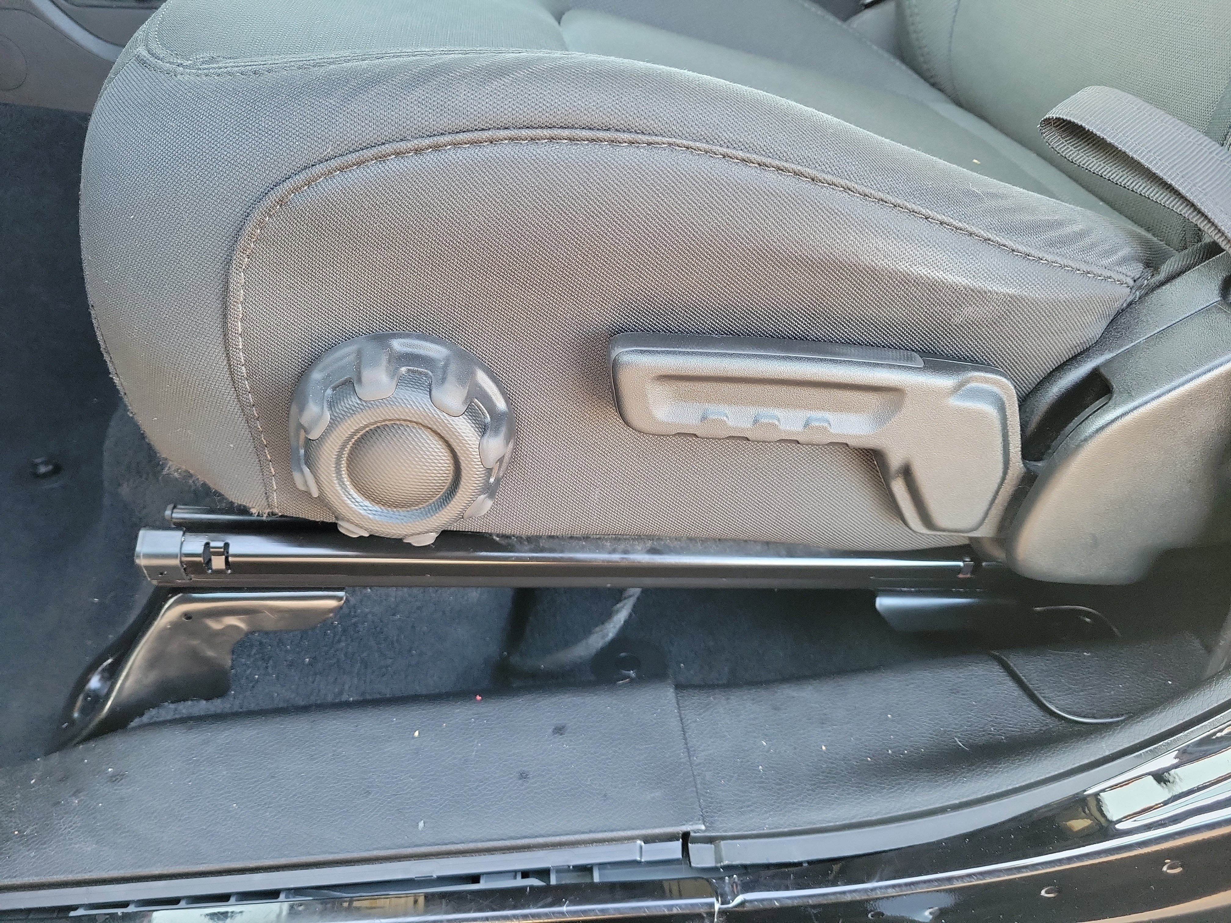 Used 2018 Jeep Wrangler Unlimited Sport S image 19