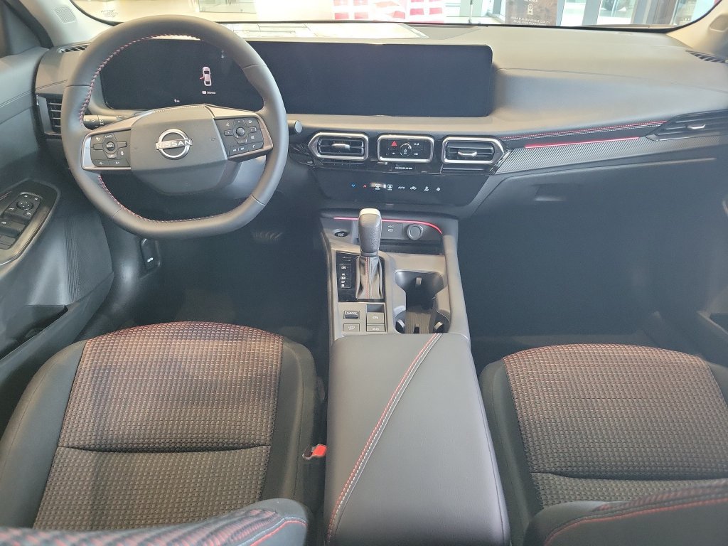 New 2026 Nissan Sentra SR w/ Floor Mat Package FWD image 7
