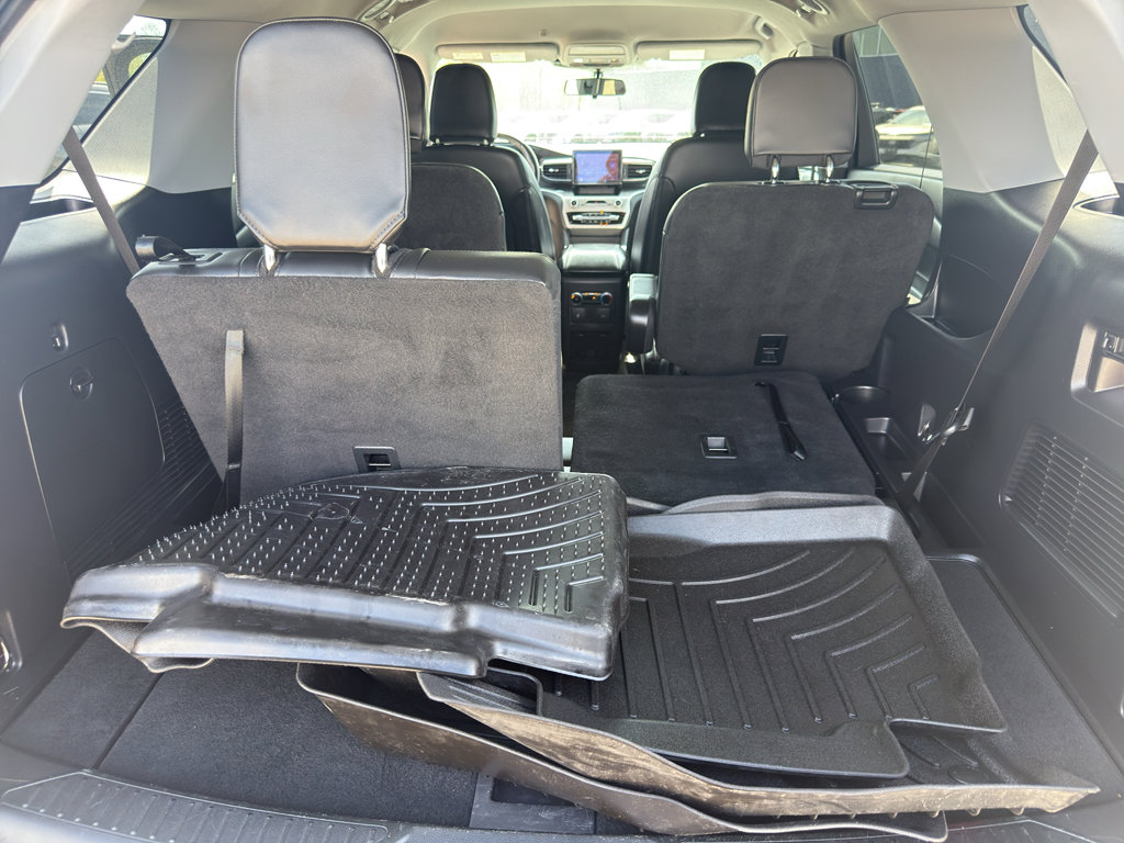 Used 2022 Ford Explorer XLT w/ Equipment Group 202A AWD/4WD image 36