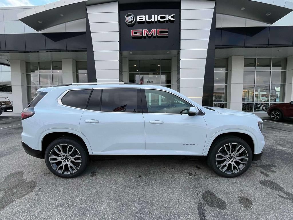 New 2027 GMC Acadia Denali Ultimate w/ LPO, Floor Liner Package AWD/4WD image 2