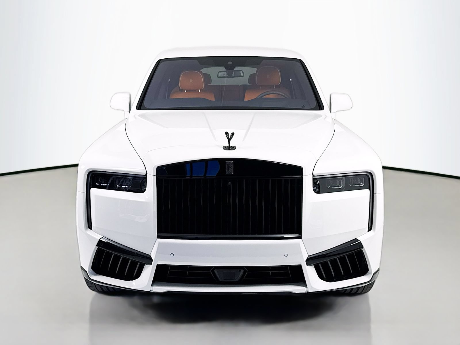 Certified 2025 Rolls-Royce Cullinan AWD/4WD image 2