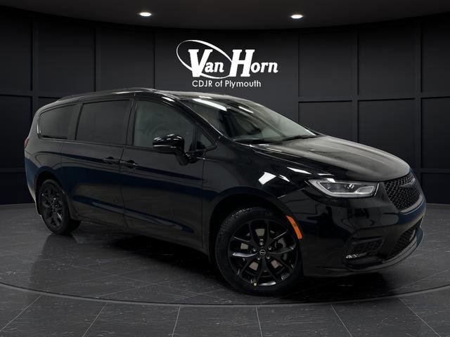 New 2026 Chrysler Pacifica Select w/ S Appearance Package image 39