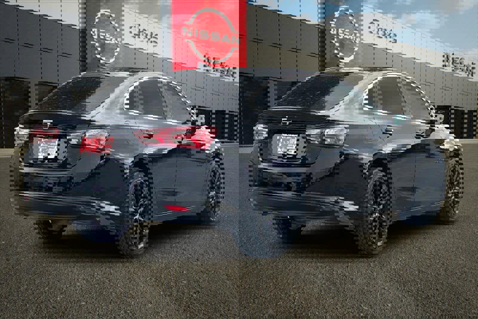 Used 2023 Chevrolet Malibu LT w/ Midnight Edition image 3