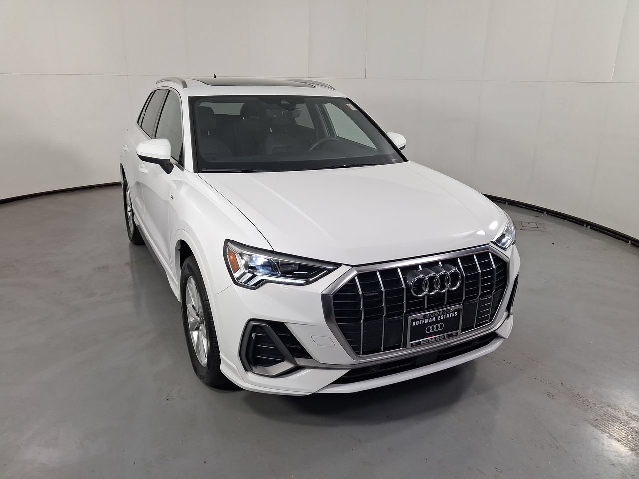 Used 2025 Audi Q3 2.0T Premium Plus w/ Premium Plus Package AWD/4WD image 29