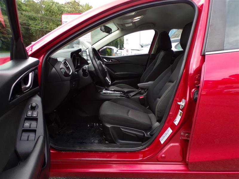 Used 2014 MAZDA MAZDA3 i Touring w/ Technology Package FWD image 13