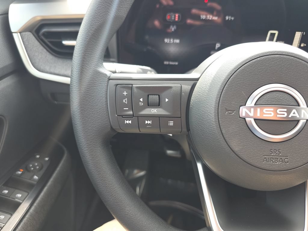 New 2026 Nissan Kicks SV w/ SV Premium Package AWD/4WD image 17