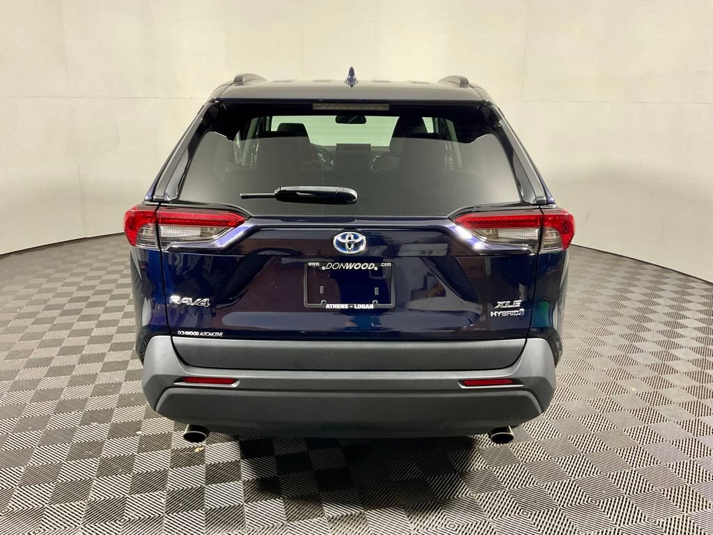 Used 2022 Toyota RAV4 XLE AWD/4WD image 13