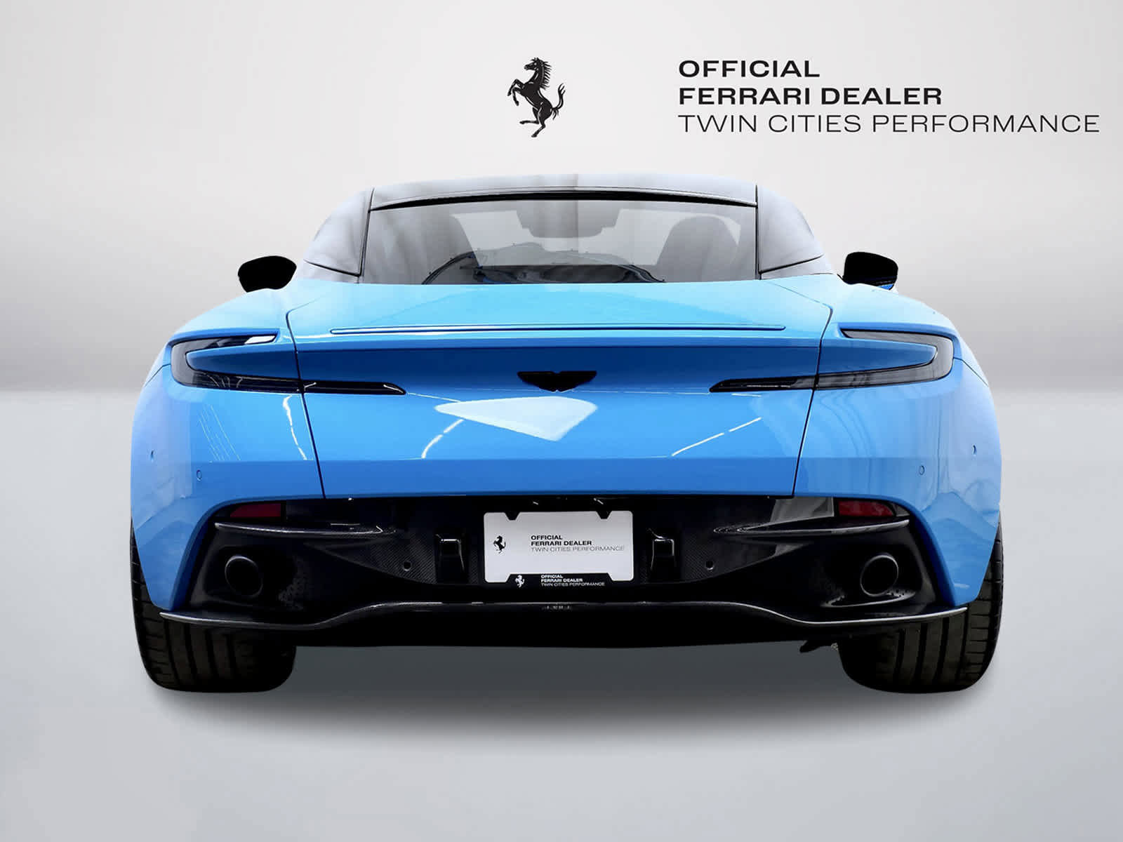 Used 2024 Aston Martin DB12 Coupe image 4