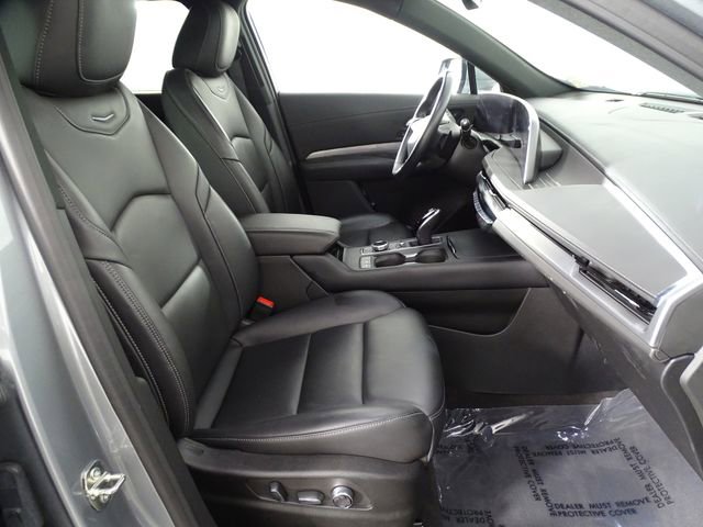 Used 2024 Cadillac XT4 Premium Luxury AWD/4WD image 14