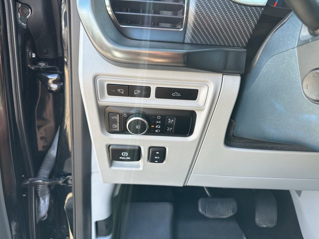 Used 2023 Ford F150 Limited AWD/4WD image 29