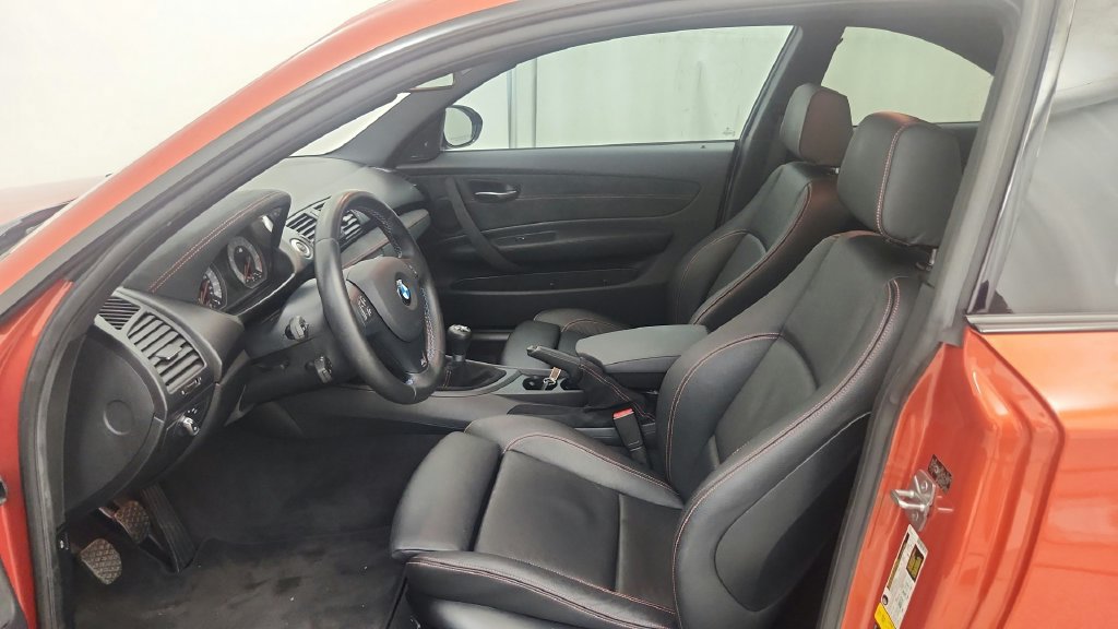 Used 2011 BMW 1 Series M RWD image 33