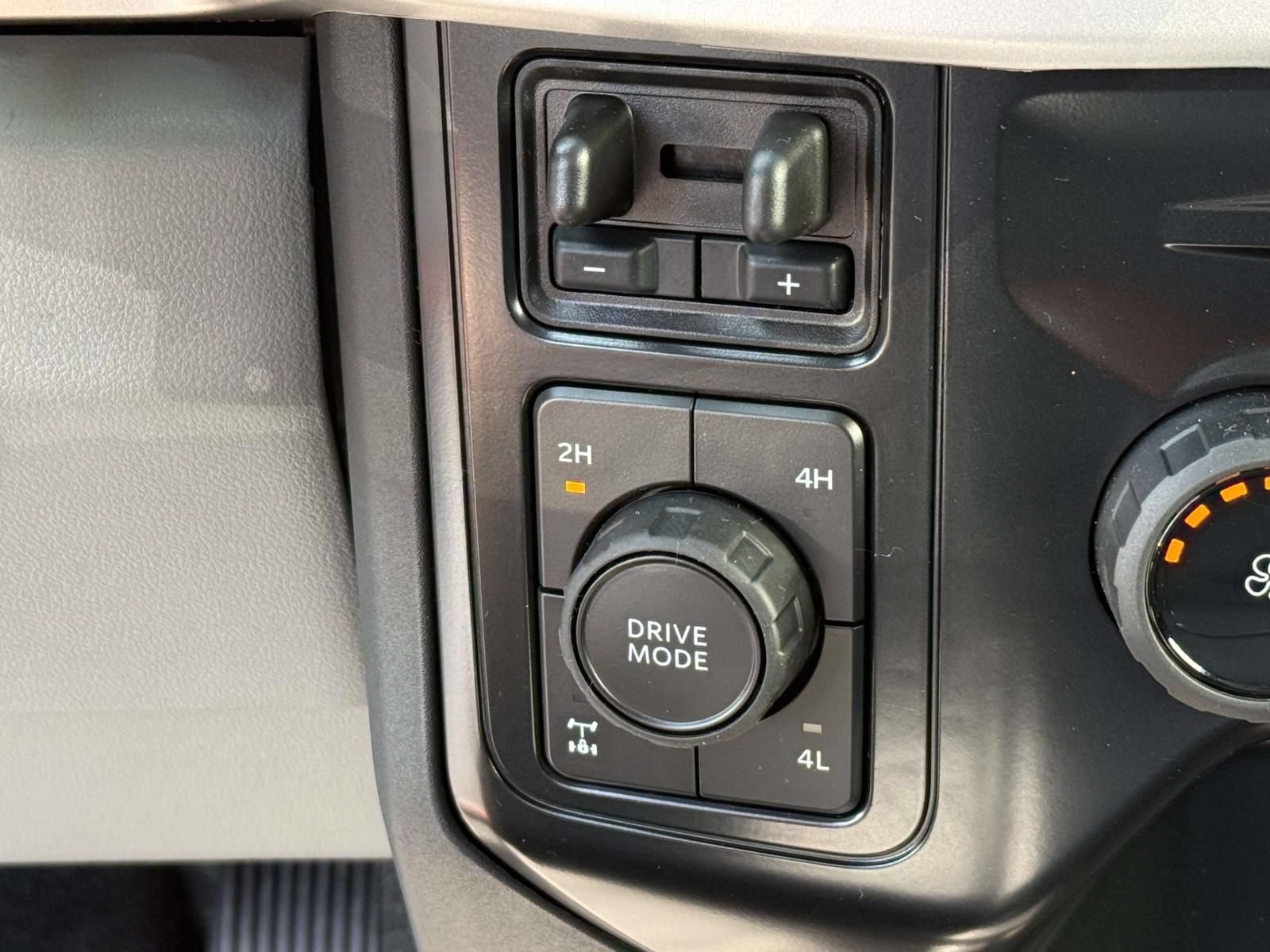 New 2026 Ford F350 XL w/ FX4 Off-Road Package AWD/4WD image 17