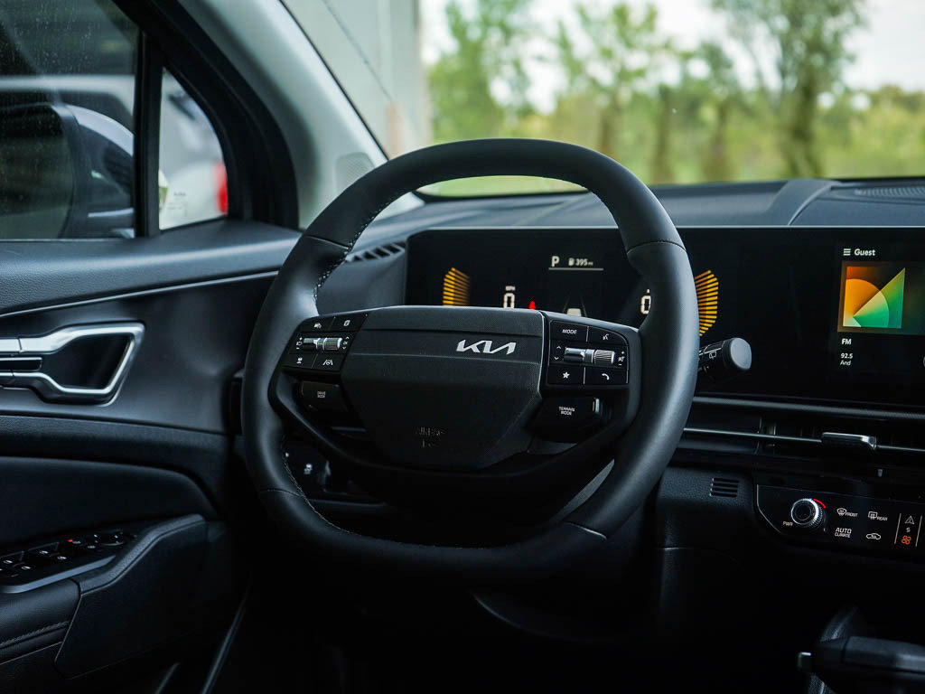 New 2026 Kia Sportage EX AWD/4WD image 16