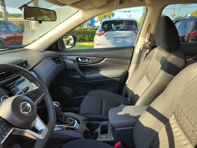 Used 2018 Nissan Rogue SV FWD image 19