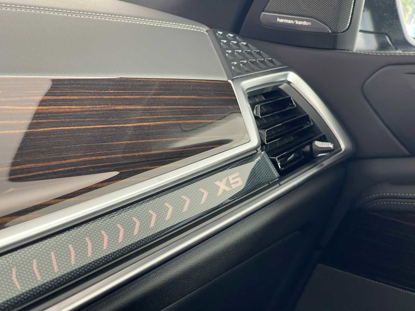 New 2026 BMW X5 xDrive50e image 26