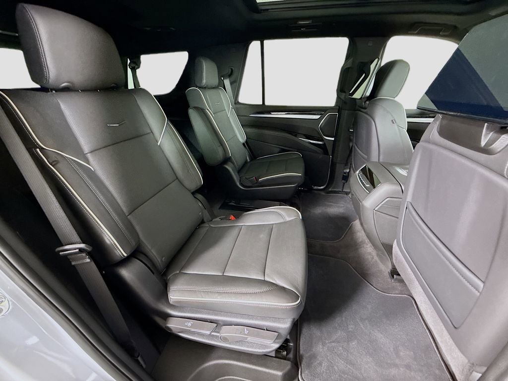 Used 2026 Cadillac Escalade Sport w/ Touring Package AWD/4WD image 32