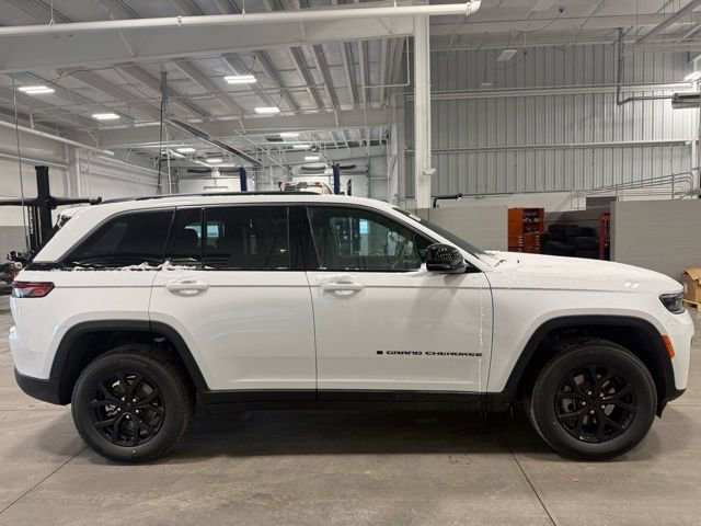 New 2026 Jeep Grand Cherokee Laredo