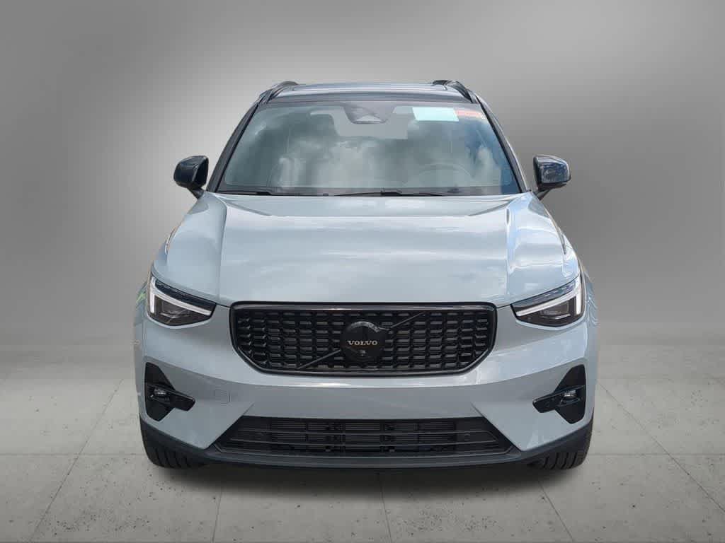 New 2026 Volvo XC40 B5 Ultra w/ Protection Package Premier AWD/4WD image 9