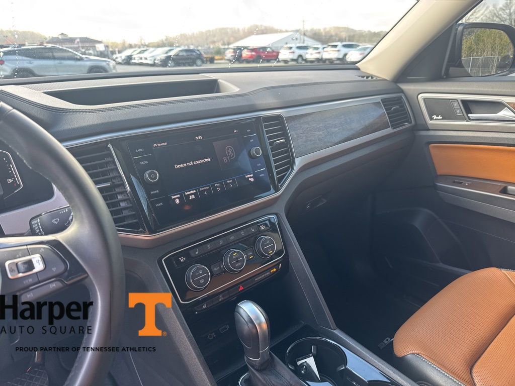 Used 2019 Volkswagen Atlas SEL Premium image 17