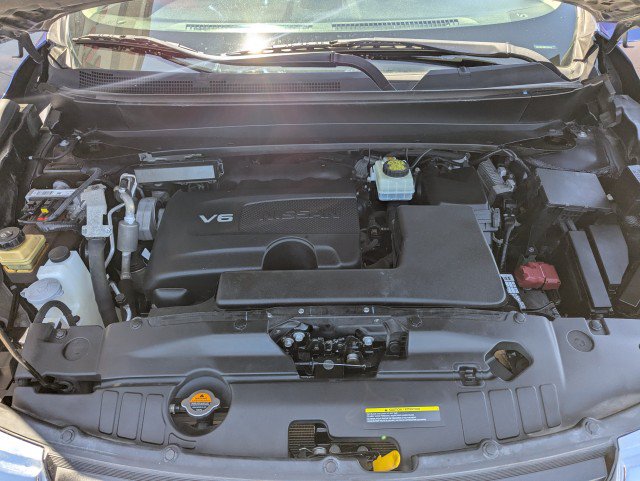 Used 2020 Nissan Pathfinder SL AWD/4WD image 30