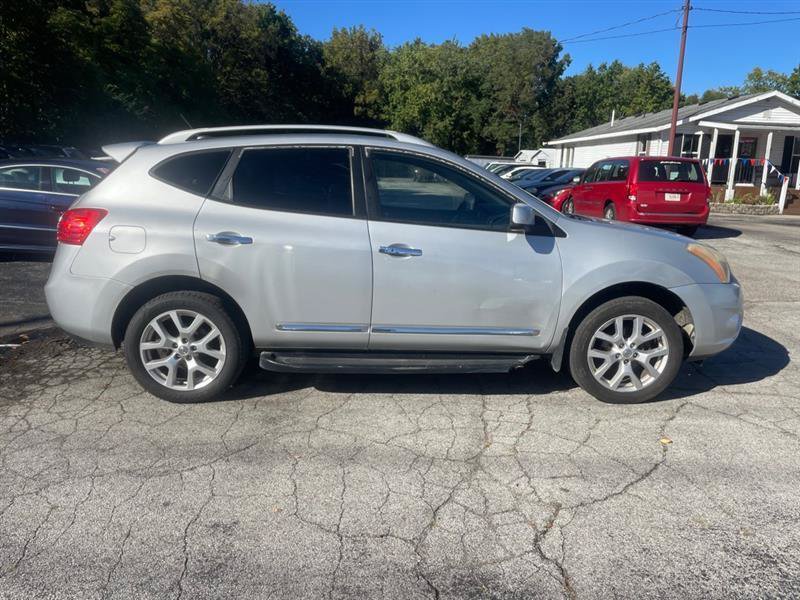 Used 2011 Nissan Rogue SV w/ SL Pkg AWD/4WD image 11