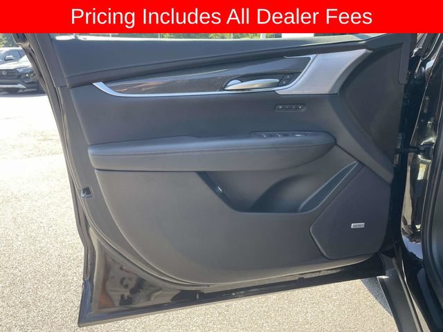 Used 2025 Cadillac XT5 Sportv w/ Technology Package AWD/4WD image 15