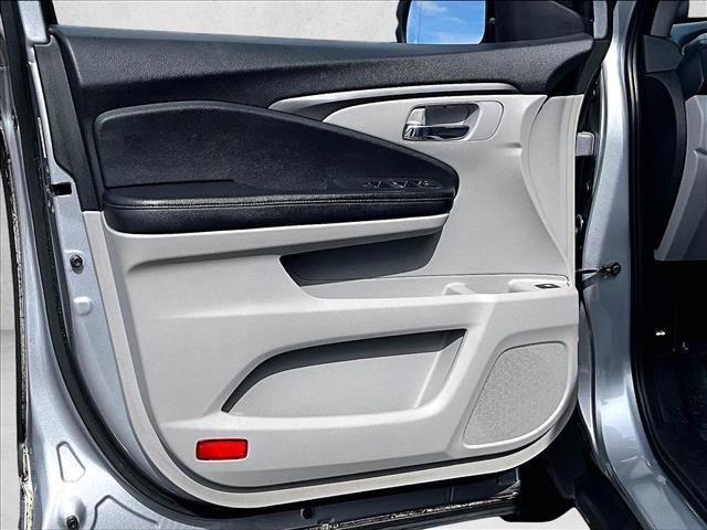 Used 2016 Honda Pilot LX image 18