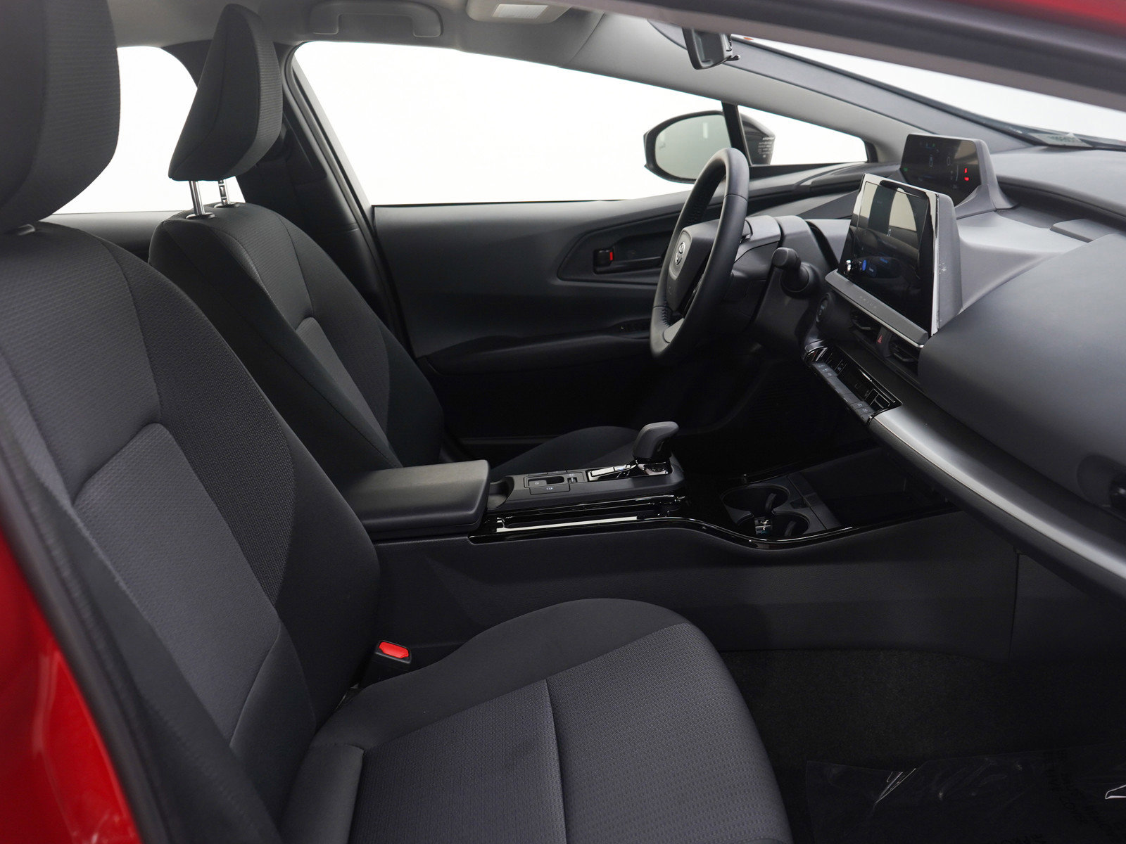 Used 2026 Toyota Prius LE image 11