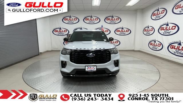 Used 2026 Ford Explorer ST-Line AWD/4WD image 3