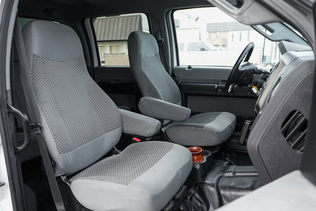 Used 2015 Ford F650 2WD Crew Cab Super Duty image 48