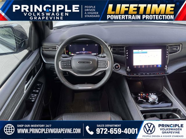 Used 2024 Jeep Wagoneer L Series II w/ Flexible Seating Group AWD/4WD image 23