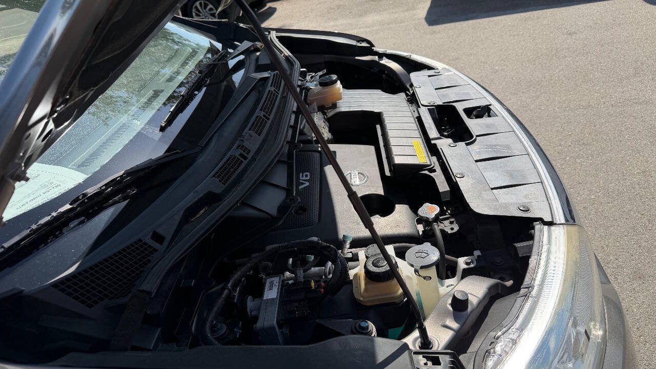 Used 2017 Nissan Quest SV FWD image 28