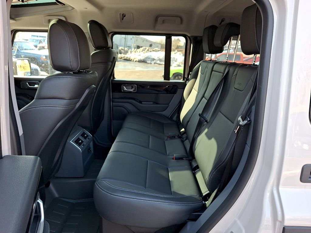 New 2025 INEOS Grenadier Fieldmaster Edition image 7