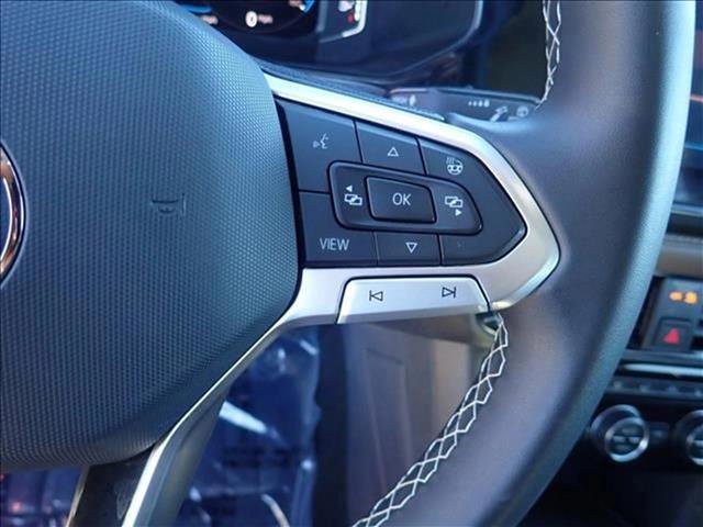 Used 2023 Volkswagen Taos SEL image 16