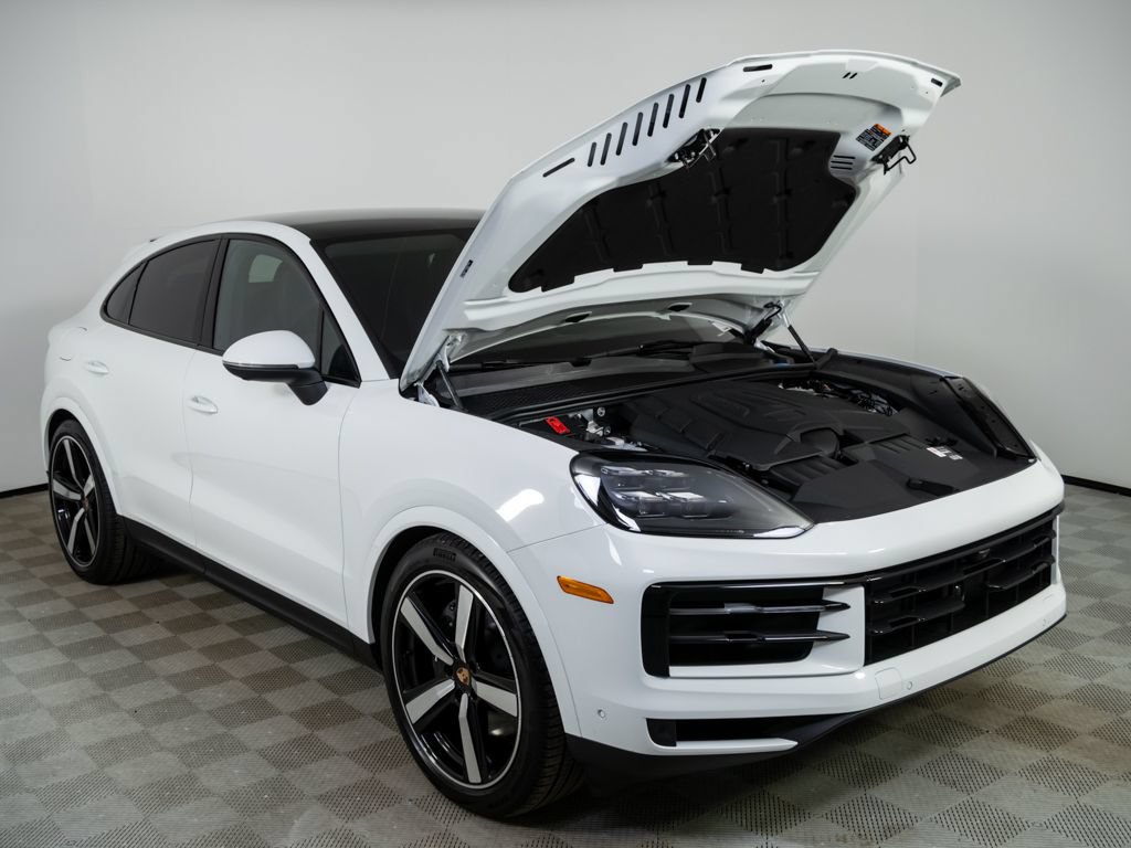 New 2026 Porsche Cayenne Coupe AWD/4WD image 35