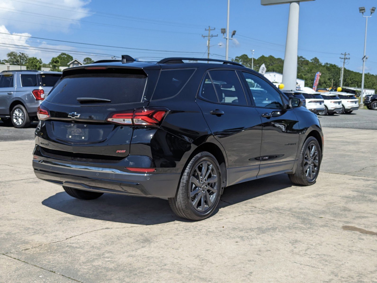 Used 2023 Chevrolet Equinox RS image 22
