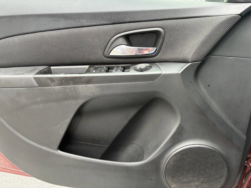 Used 2012 Chevrolet Cruze Eco image 11