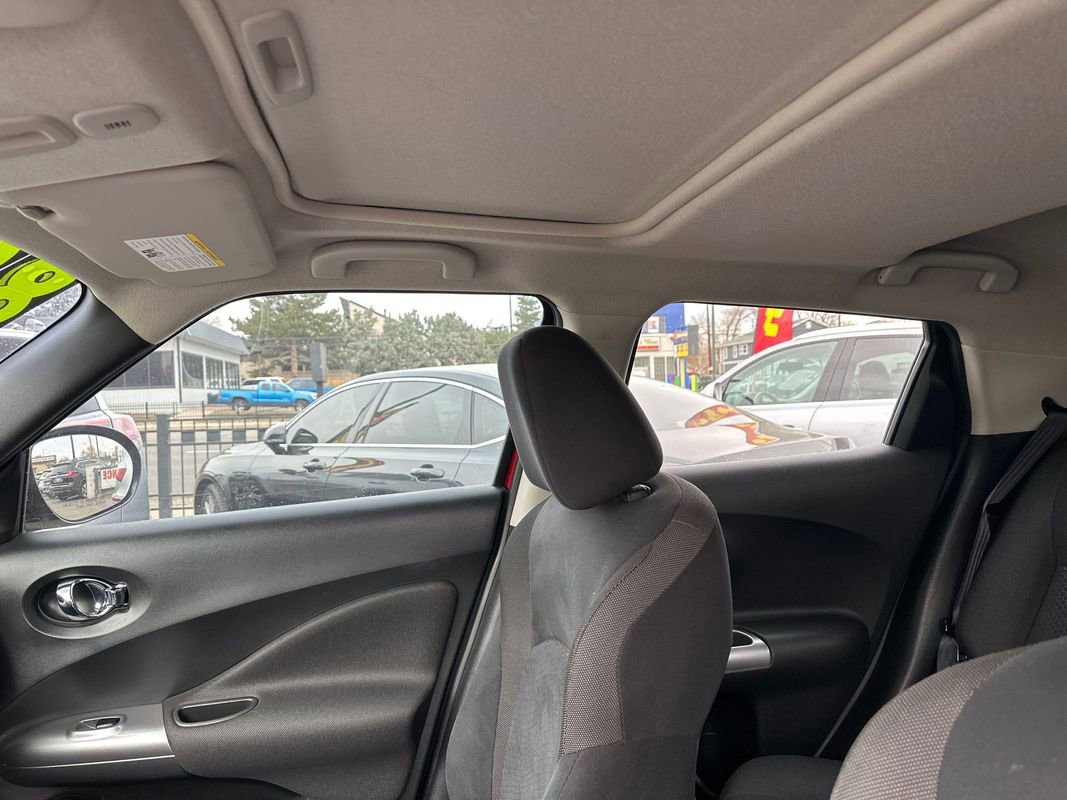 Used 2011 Nissan Juke SV image 25