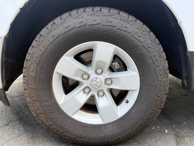 Used 2020 RAM 1500 Tradesman w/ Chrome Appearance Group RWD image 9