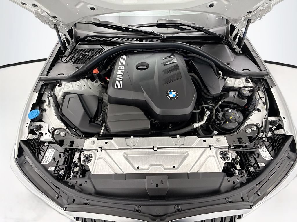 Used 2025 BMW 330i Sedan w/ Premium Package RWD image 28
