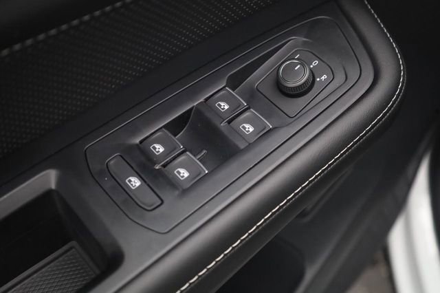 New 2026 Volkswagen Atlas Cross Sport SE image 11